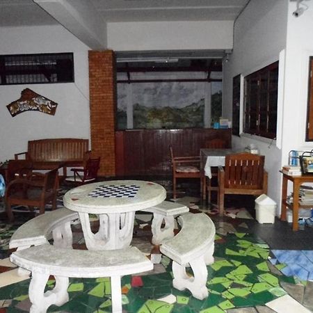Ban Wiang Guest House Τσιάνγκ Μάι Εξωτερικό φωτογραφία