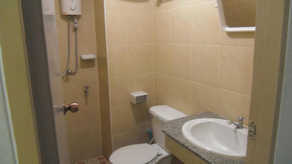Ban Wiang Guest House Τσιάνγκ Μάι Δωμάτιο φωτογραφία