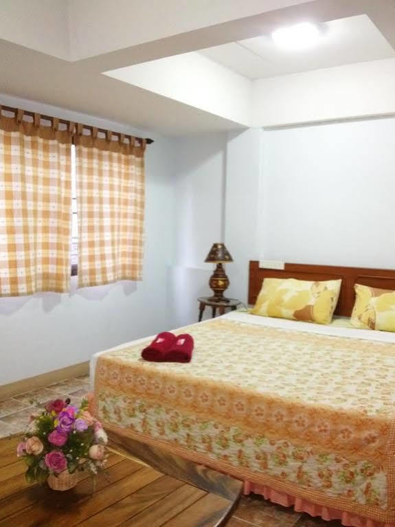 Ban Wiang Guest House Τσιάνγκ Μάι Εξωτερικό φωτογραφία
